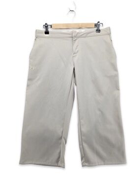 Under Armour Cropped Pants Womens 8 Beige  Zip Golf Active. NEW w/out Tags